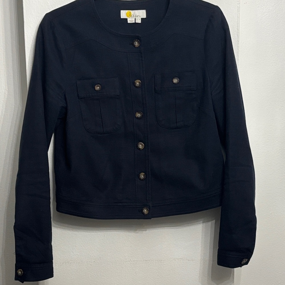 Stylish BODEN Navy Button-Up Women's Crew-Neck Lightweight Blazer